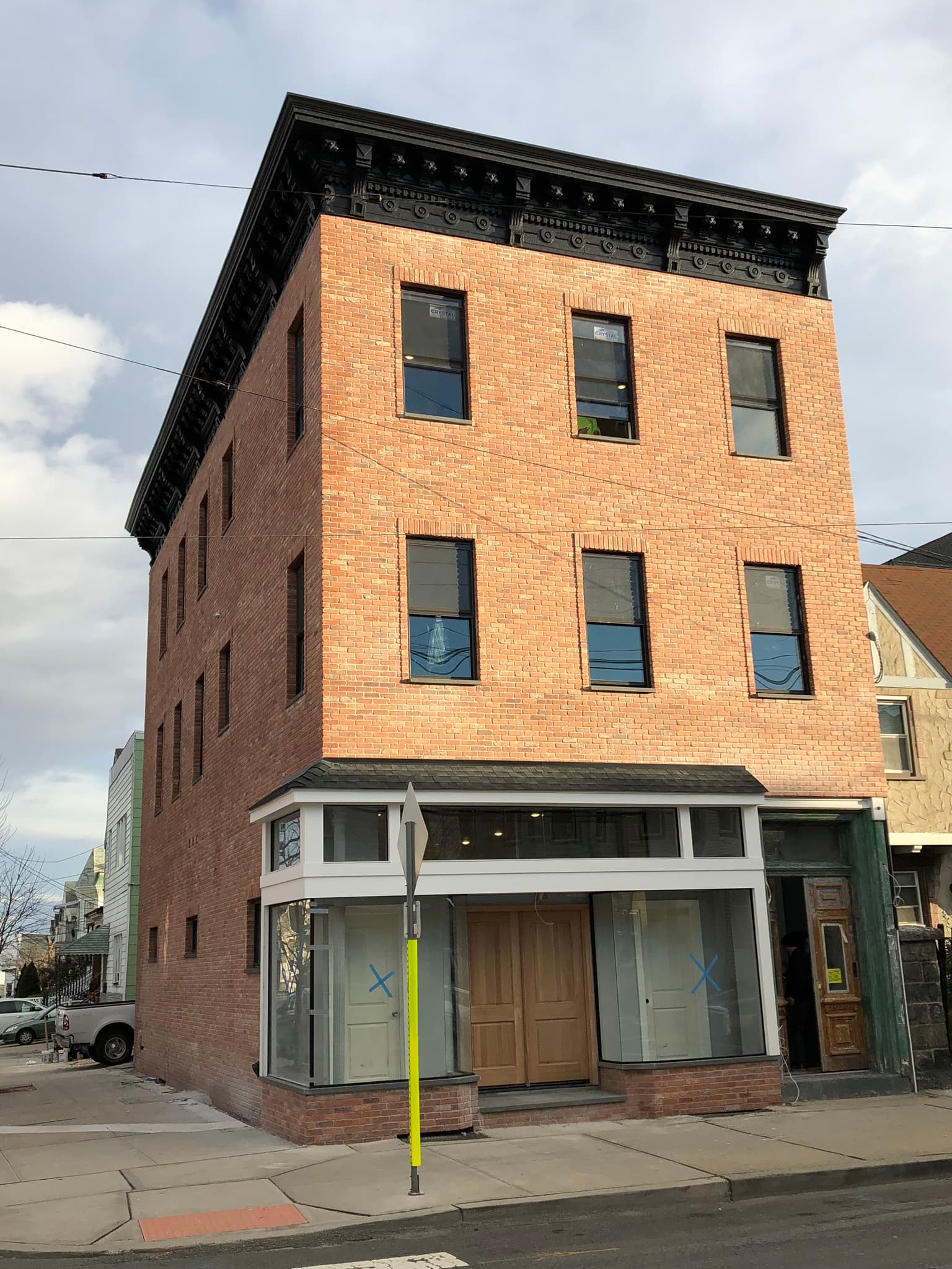 Summit Ave